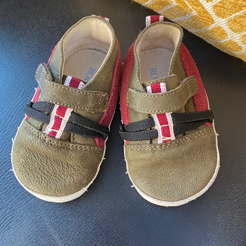 Robeez olive green and maroon baby shoes